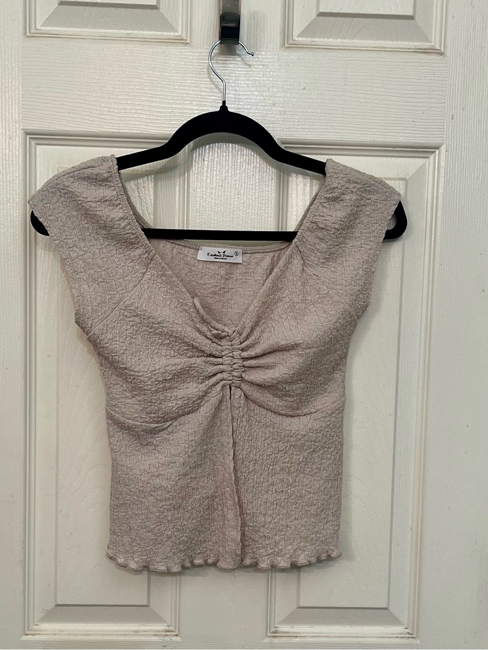 Rebellious Dreamer Taupe Textured Tie Front Top Women’s Small PreLoved